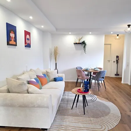 Design-apartments I Klimaanlage I Boxspring I Nespresso I Parklplatz Lägenhet