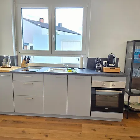 Design I 1-Zimmer-Apartments I Klimaanlage I Boxspring I Parkplatz شقة