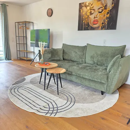 Design I 1-Zimmer-Apartments I Klimaanlage I Boxspring I Parkplatz شقة