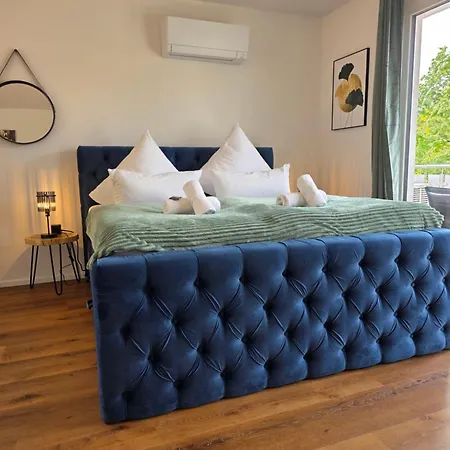 Design I 1-Zimmer-Apartments I Klimaanlage I Boxspring I Parkplatz